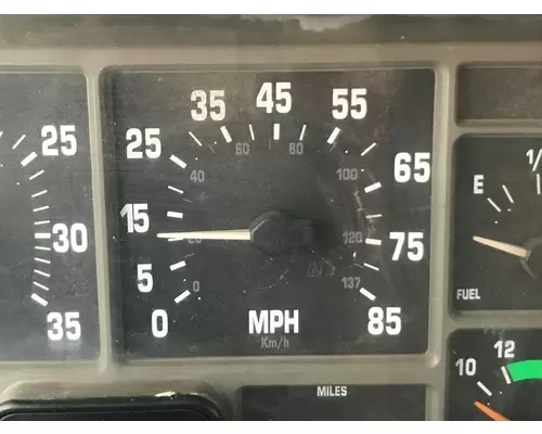 International 4700 Instrument Cluster