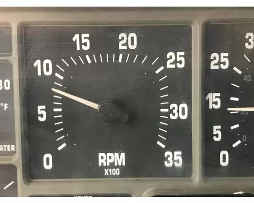 International 4700 Instrument Cluster