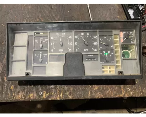 Instrument Cluster INTERNATIONAL 4700 WG Truck Centre