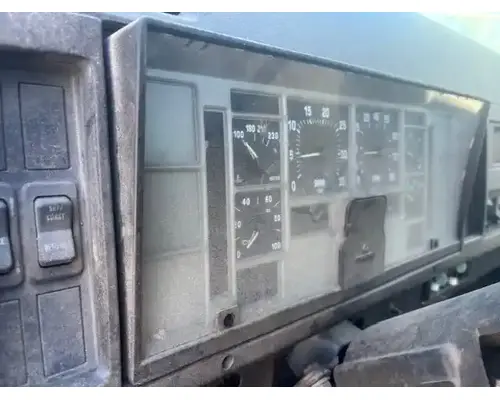 Instrument Cluster International 4700 Holst Truck Parts