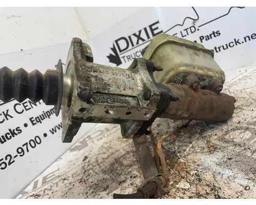 International 4700 Power Brake Booster