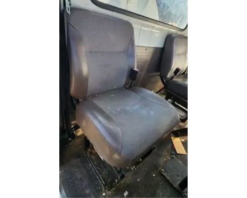 International 4700 Seat, Front