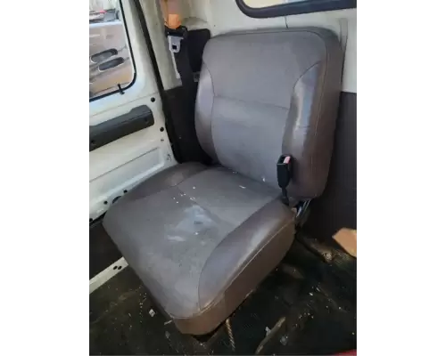 International 4700 Seat, Front