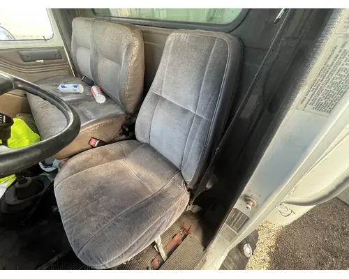 Seat, Front INTERNATIONAL 4700 DTI Trucks