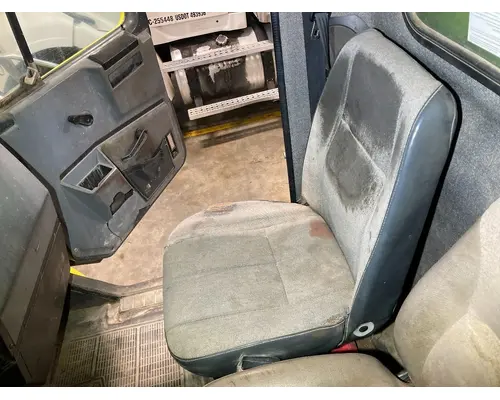 Seat, Front International 4700 Vander Haags Inc Sf