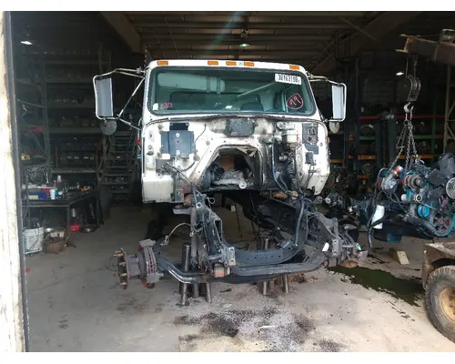 Spindle / Knuckle, Front INTERNATIONAL 4700 Crest Truck Parts