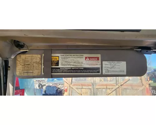 International 4700 Sun Visor (External)