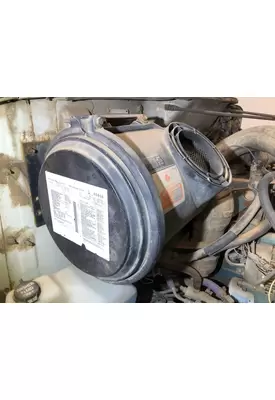 International 4900 Air Cleaner