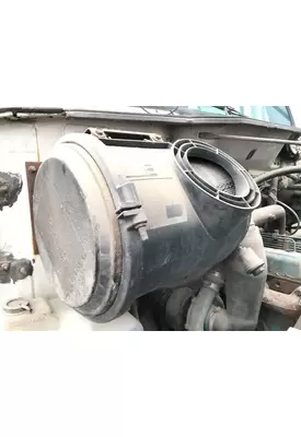 International 4900 Air Cleaner