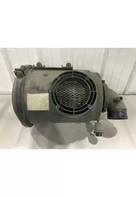 International 4900 Air Cleaner