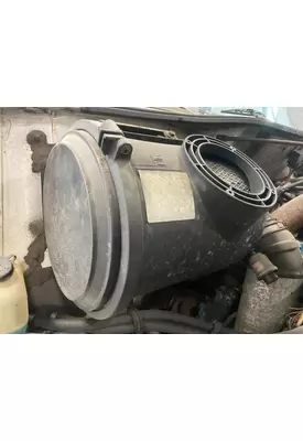 International 4900 Air Cleaner