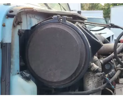 International 4900 Air Cleaner