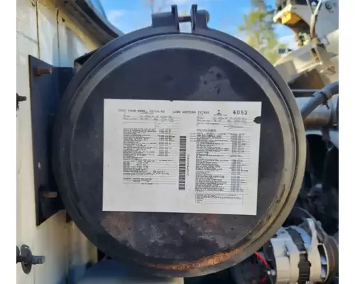International 4900 Air Cleaner