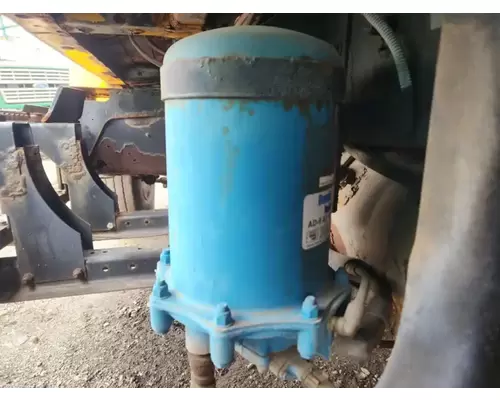 International 4900 Air Drier