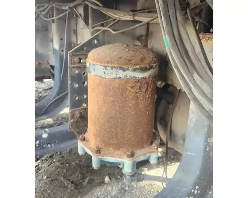 International 4900 Air Drier