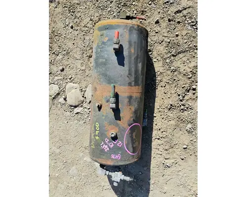 Air Tank International 4900 Dixie Truck Centre