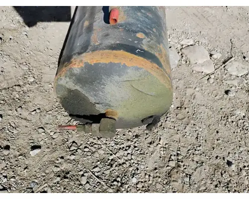 International 4900 Air Tank