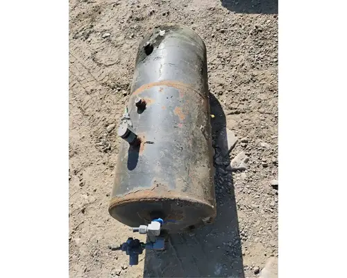 International 4900 Air Tank