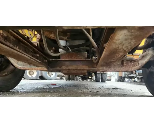 International 4900 Axle Assembly, Front (Steer)