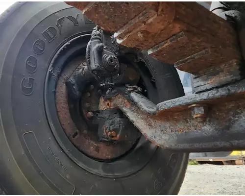 Axle Assembly, Front (Steer) International 4900 Complete Recycling Group LLC