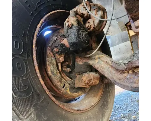International 4900 Axle Assy, Fr (4WD)
