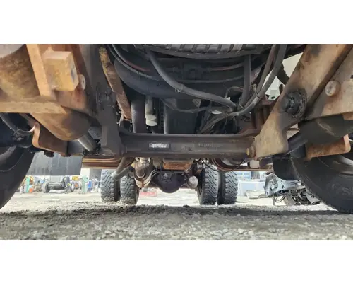 Axle Assembly, Front (Steer) International 4900 Complete Recycling Group LLC