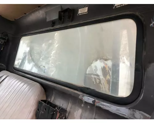 International 4900 Back Glass