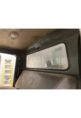 International 4900 Back Glass