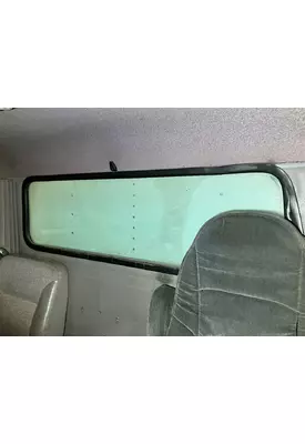 International 4900 Back Glass