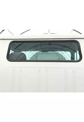 International 4900 Back Glass