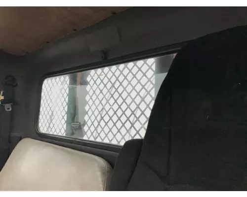 International 4900 Back Glass