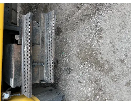 Battery Box INTERNATIONAL 4900 DTI Trucks