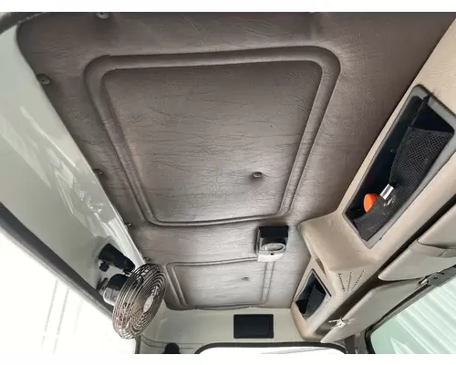 International 4900 Body, Misc. Parts
