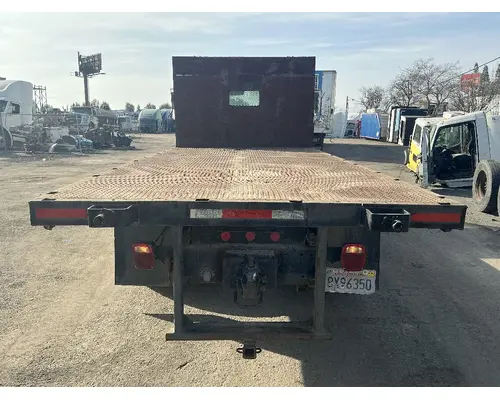 Body / Bed INTERNATIONAL 4900 Geco - Dinuba