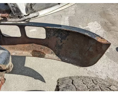 International 4900 Bumper Assembly, Front
