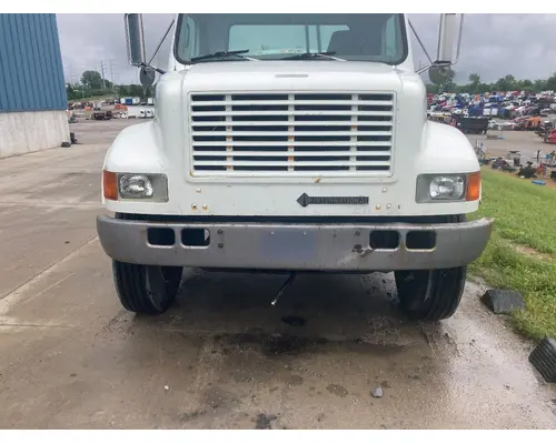 International 4900 Bumper Assembly, Front
