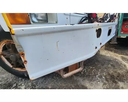 International 4900 Bumper Assembly, Front
