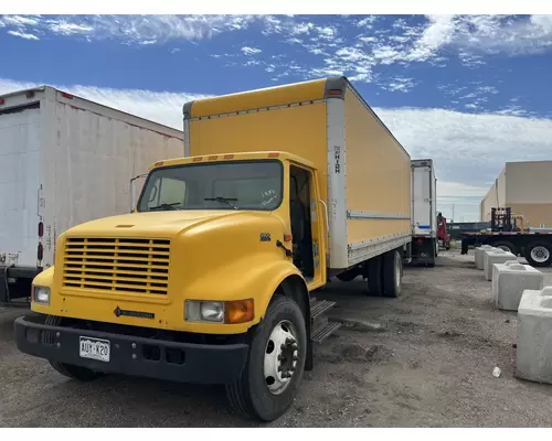 Cab INTERNATIONAL 4900 DTI Trucks