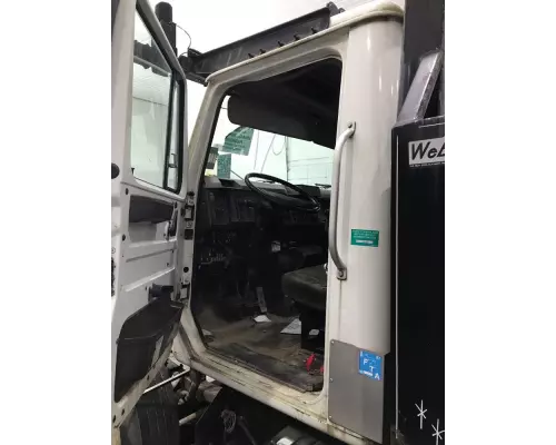 International 4900 Cab