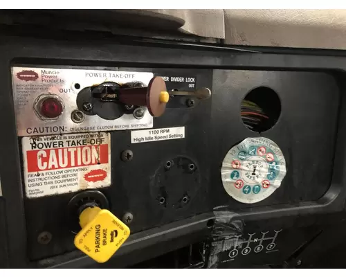 International 4900 Dash Assembly