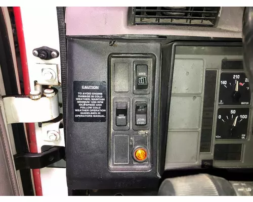 International 4900 Dash Assembly