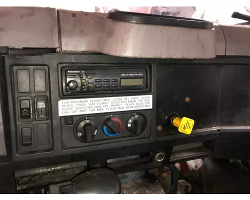 International 4900 Dash Assembly