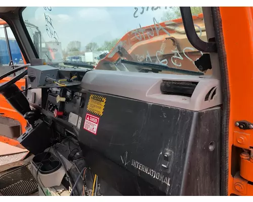 International 4900 Dash Assembly