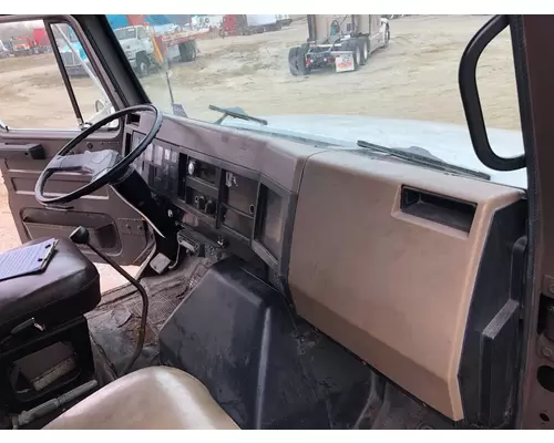 International 4900 Dash Assembly