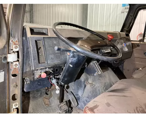 International 4900 Dash Assembly