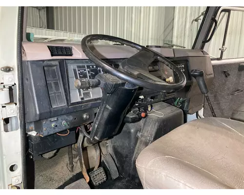 International 4900 Dash Assembly