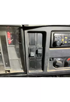 International 4900 Dash Assembly