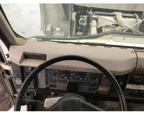 International 4900 Dash Assembly