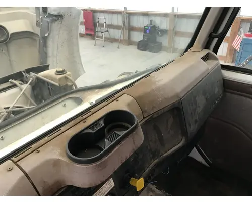 International 4900 Dash Assembly