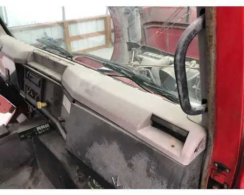 International 4900 Dash Assembly